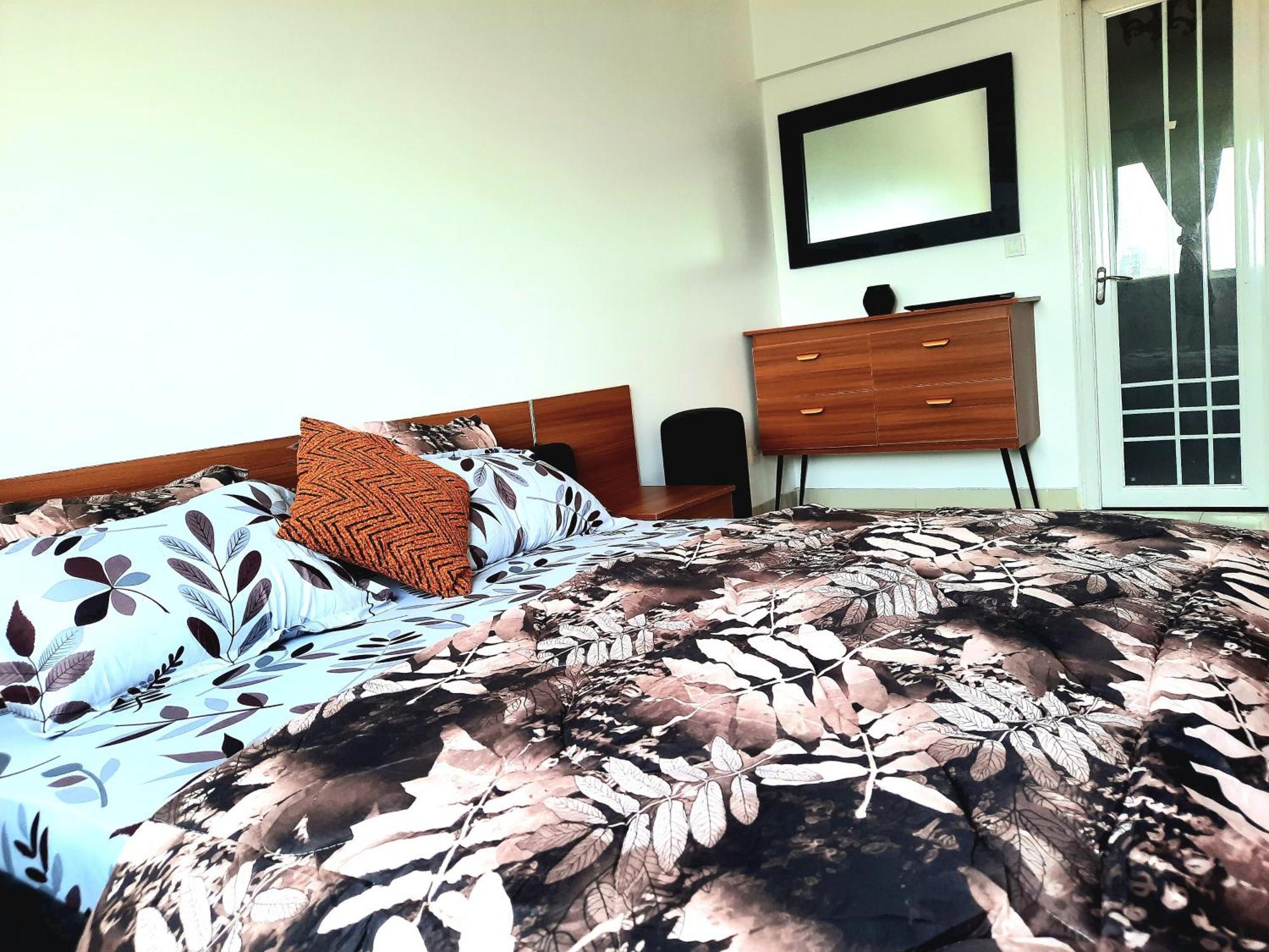 Chambres Meublees Avenue Cheikh Anta Diop Дакар Экстерьер фото