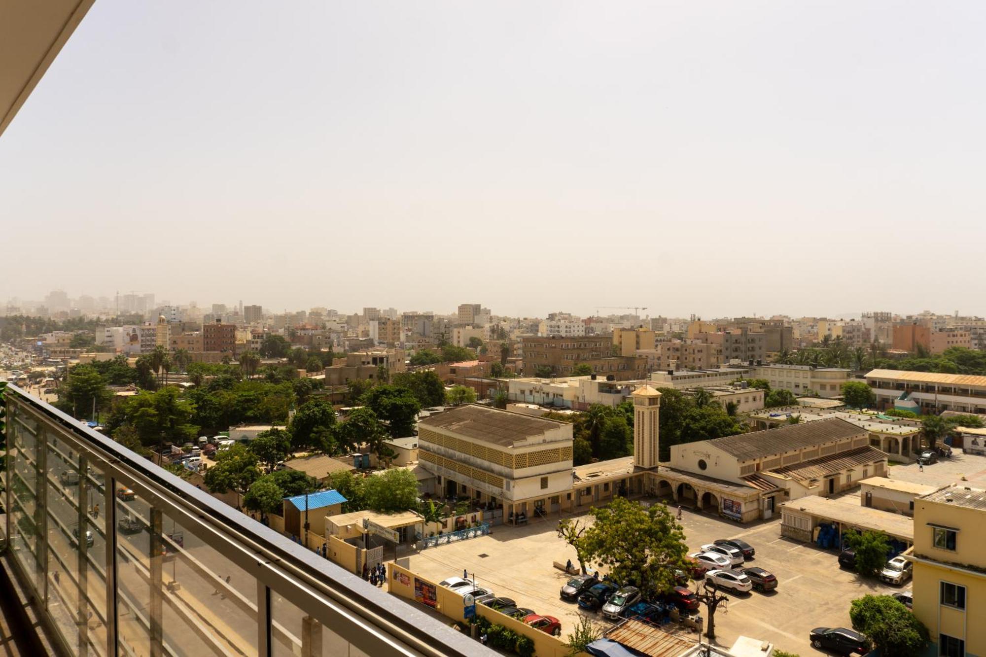 Chambres Meublees Avenue Cheikh Anta Diop Дакар Экстерьер фото