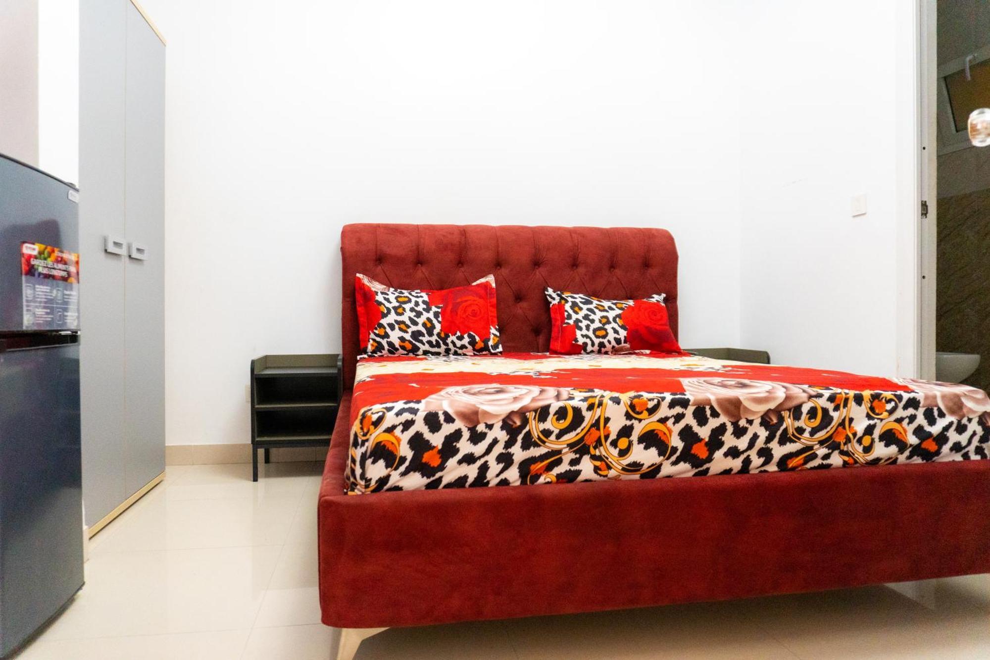 Chambres Meublees Avenue Cheikh Anta Diop Дакар Экстерьер фото